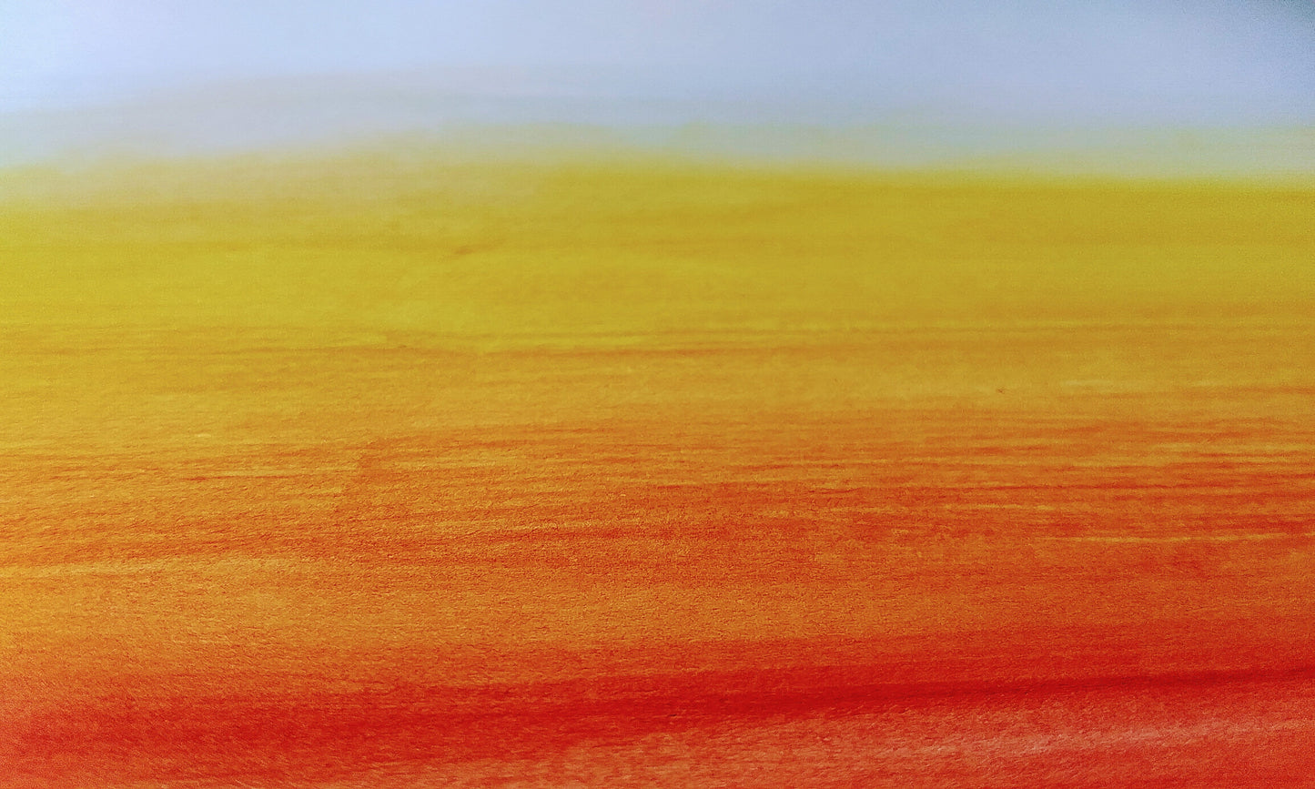 Abstrakte Farbverläufe in kräftigem Rot und Gelb, die an einen Sonnenaufgang erinnern. Perfekt als Leinwandbild oder Poster, um Wärme und Lebendigkeit in Ihr Zuhause zu bringen.